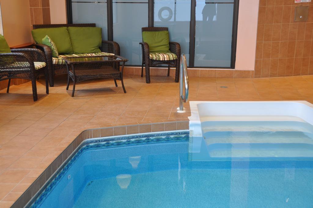 Quality Inn&suites 4*