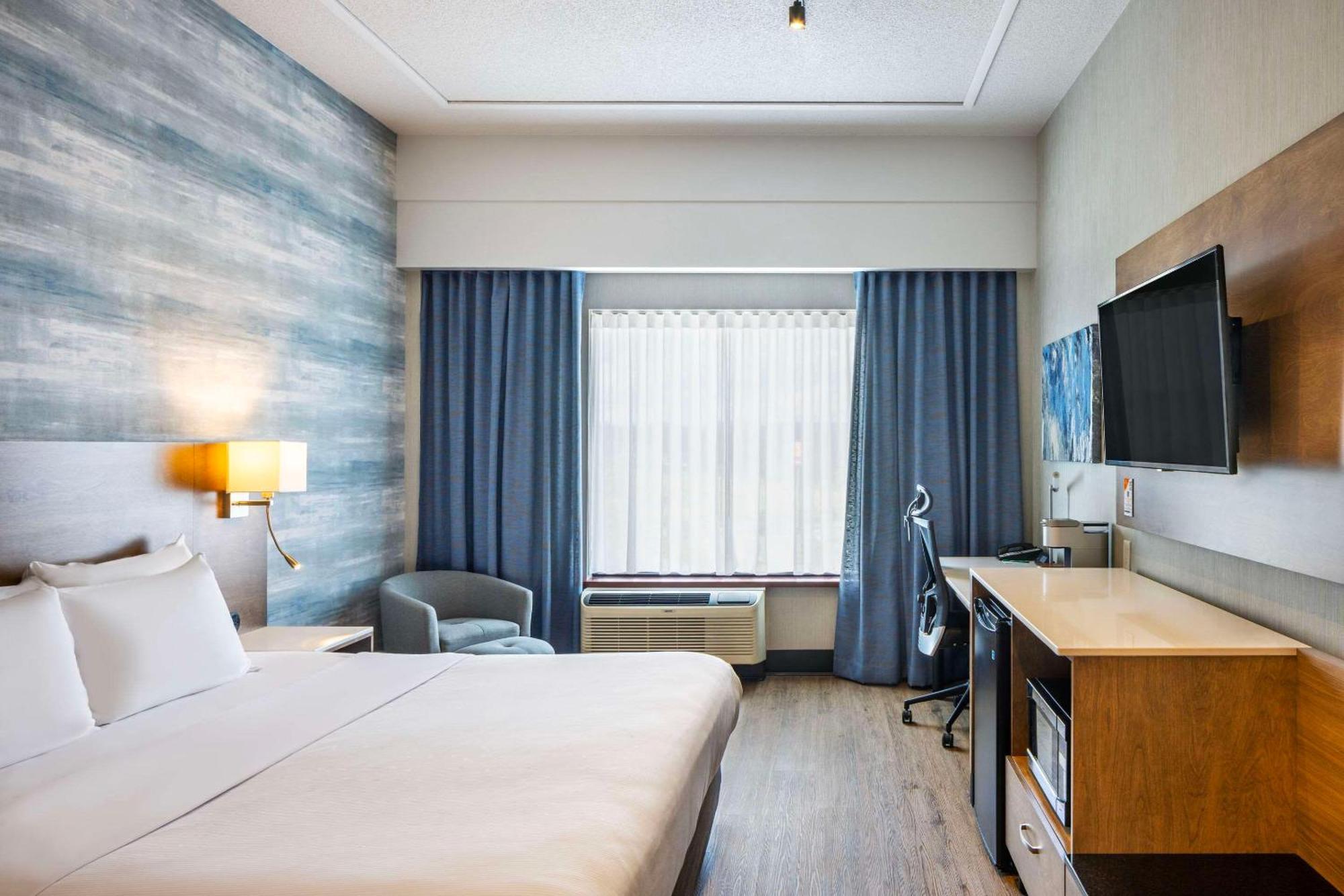 Hotel Quality & Levis