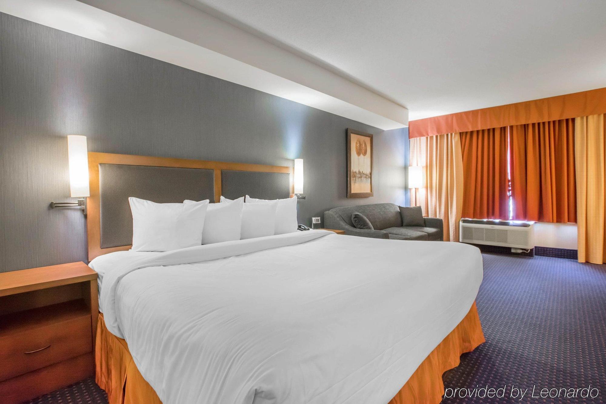 Quality Inn&suites 4* Lévis