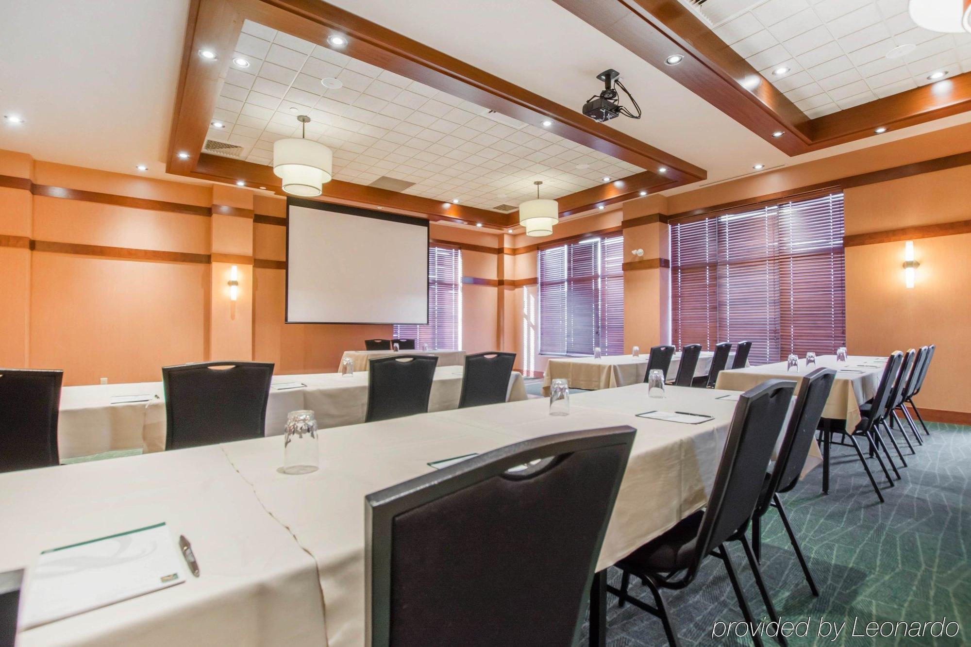 Quality Inn&suites Hotel